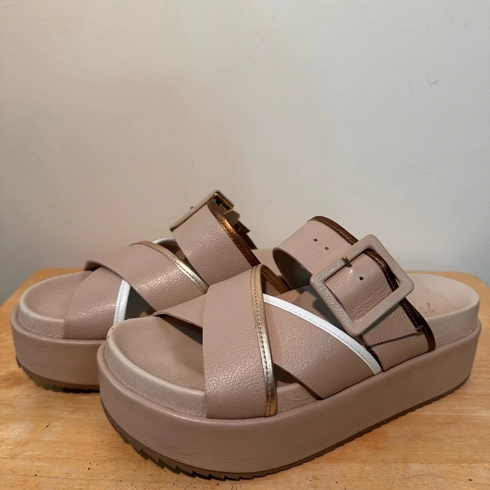 Matisse Stylish Tan Platform Sandals - Picture 2 of 7